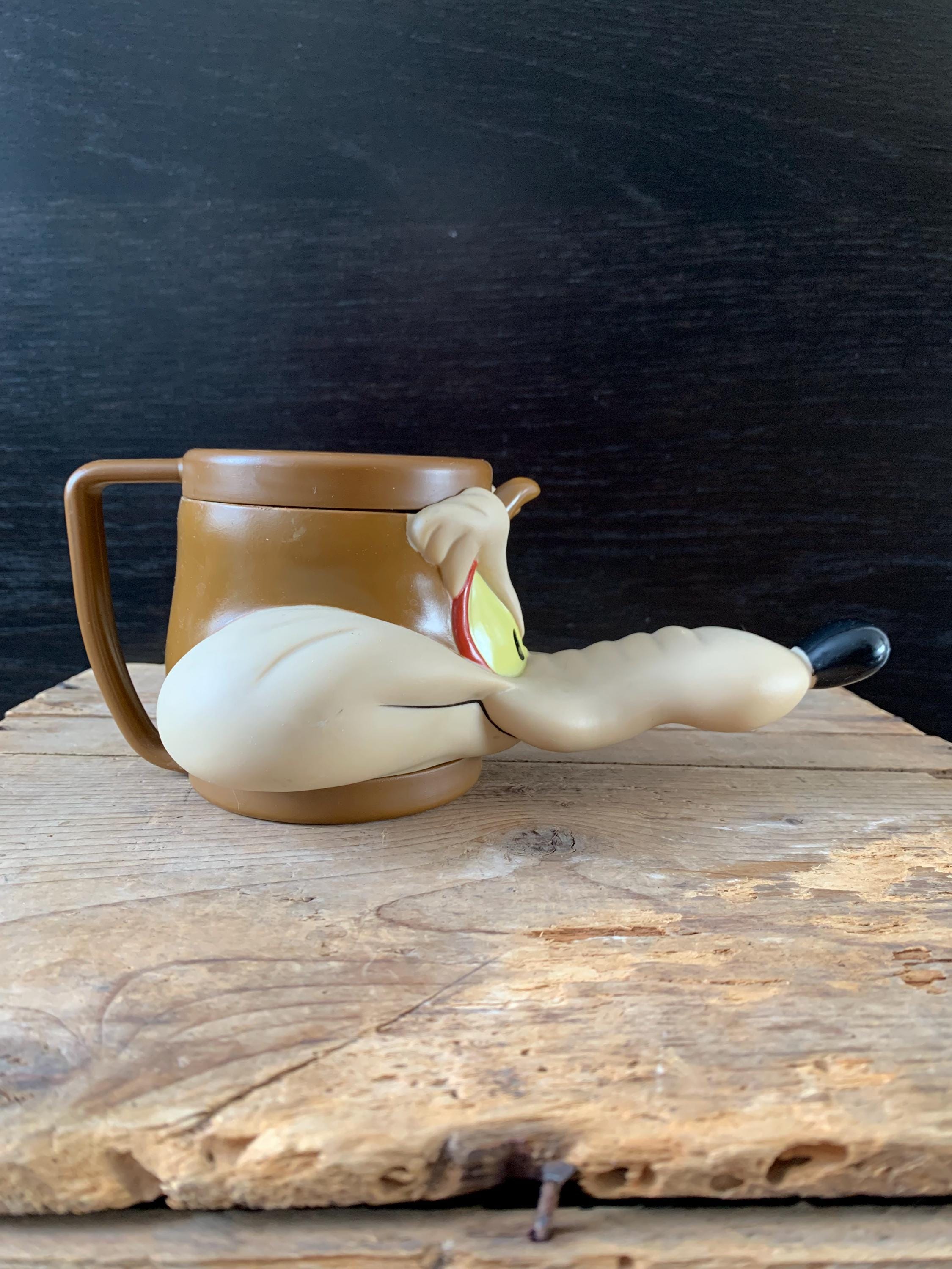 1993 Wile E Coyote Plastic Mug - Warmer Brothers - Looney Tunes
