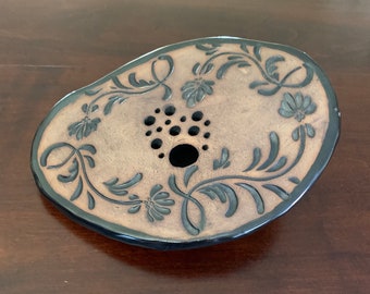 Handgemachte Keramik Blumenvase Frosch - Geprägte Blumenvase aus Keramik - Künstler signiert