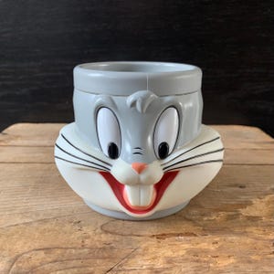 1992 Bugs Bunny Plastic Mug - Warner Brothers - Looney Tunes Cartoon - Kids 3D Cup -  Fun Collectable - Cartoon Character Mug