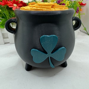 Pot Of Gold Yarn Bowl With Lid | 3d Printed | Lidded Yarn Bowl - Leprechaun Gold - Accessories - Saint Pattys Yarn Bowl