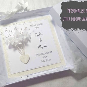 Personalisierte handgemachte Mummy & Daddy Karte, Boxed neue Eltern Karte, personalisierte Schwangerschaft Glückwunschkarte, werdende Eltern Karte