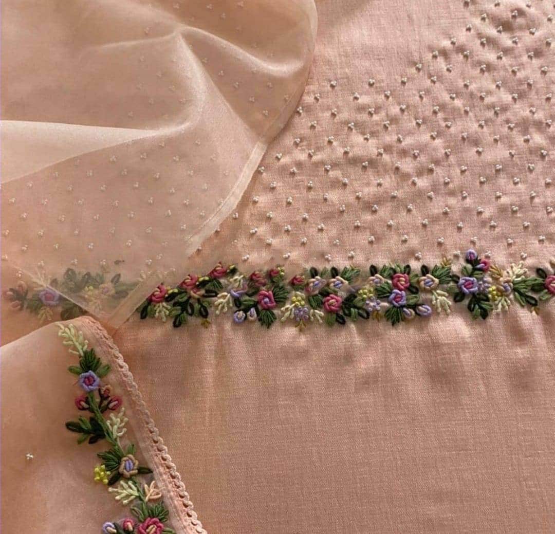 ATHARVA 3D Embroidery Salwar Kameez/neck/georgette/peach