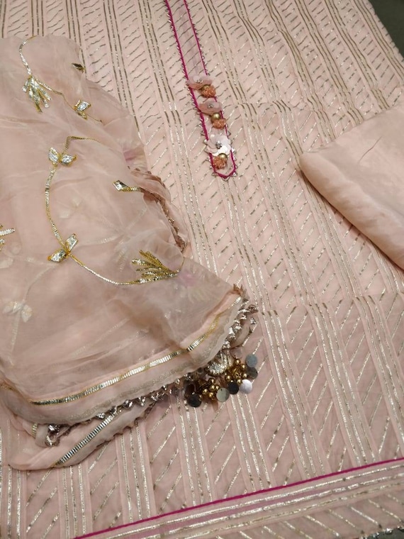 All That You Need to Know About Gota Patti Work to Style It for D-day