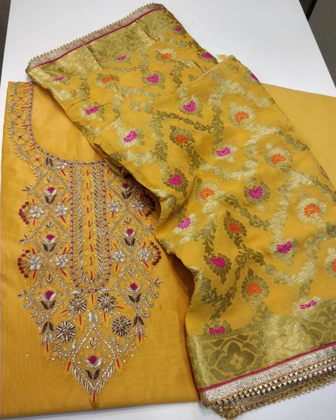 salwar hand design