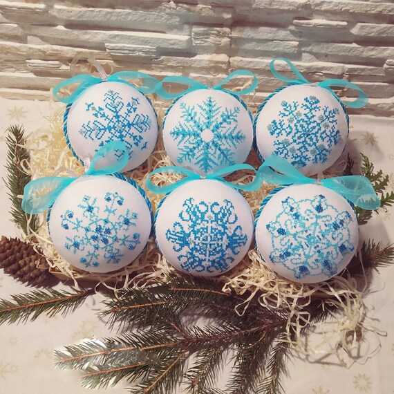 Set of 6 Christmas design with Snowflakes - Christmas ornaments for family Xmas tree - Handmade cross stitch embroidery decor