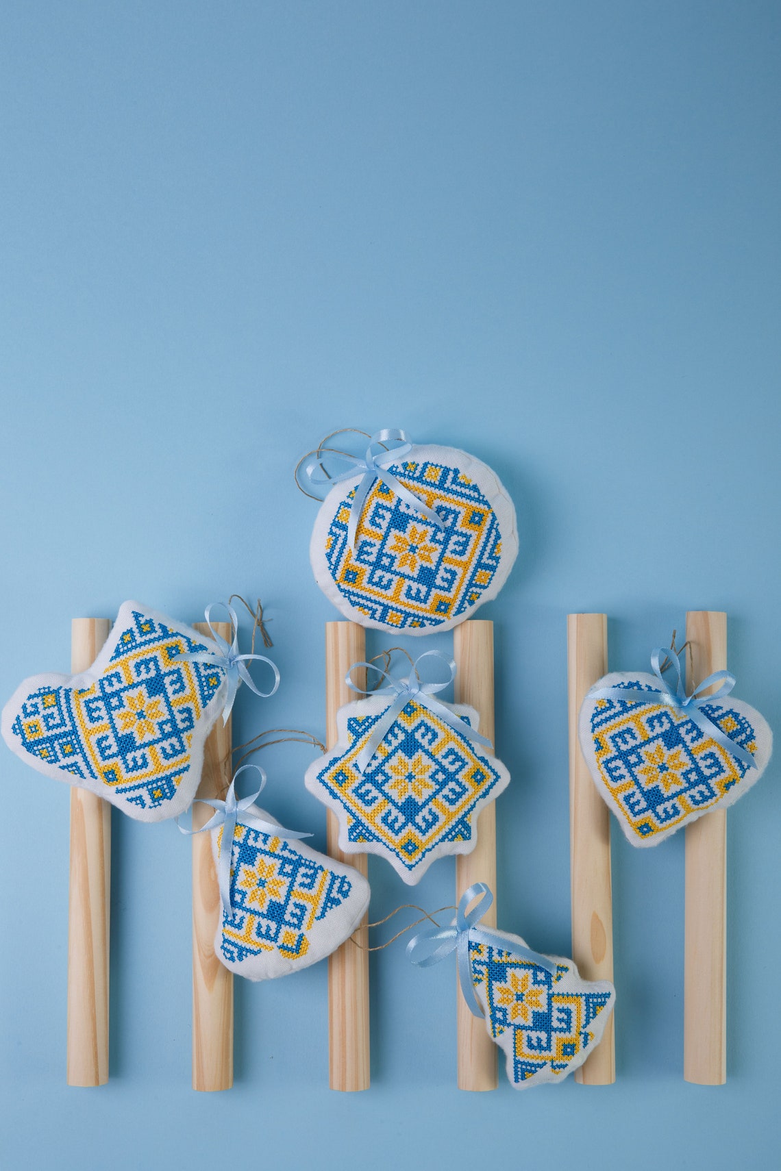 Ukrainian christmas ornaments to make