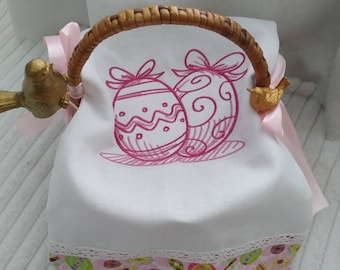 Bestickte Leinen Osterkorbhülle: traditionelle Serviette (31 x 60 cm)