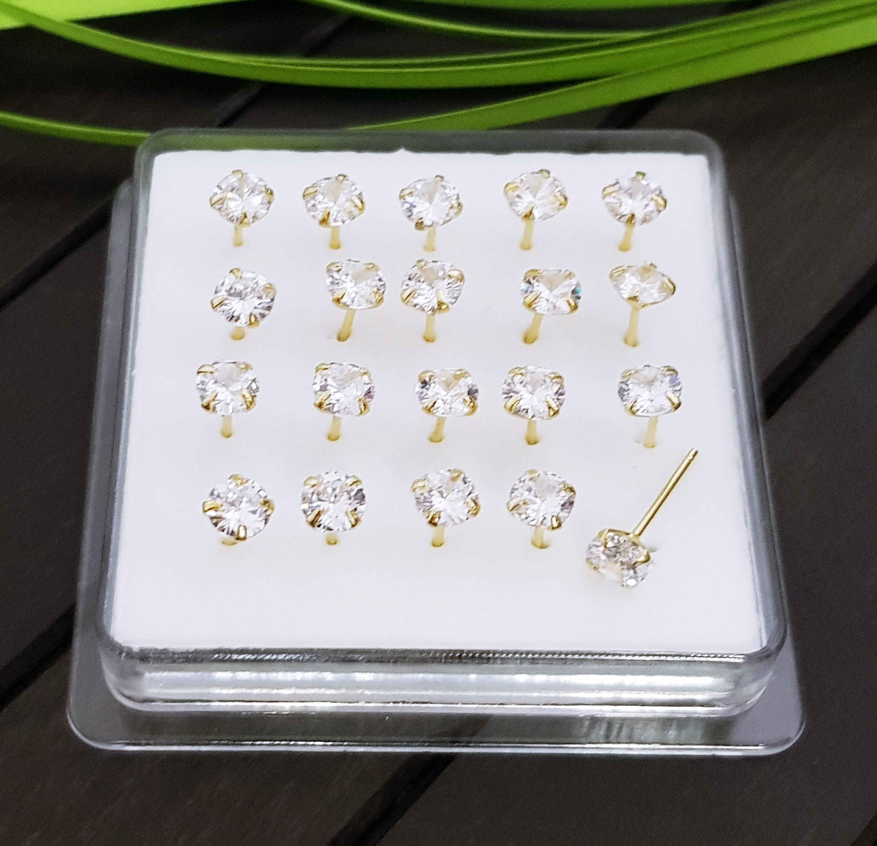 Piercing Al Naso Con Pietra A Forma Di Stella | Glow Bodies - Foto 4