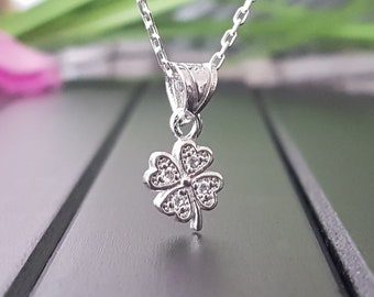 925 Echt Silber Kleeblatt mit Zirkonia Steinen Glücksbringer Damen Blume Hals Kette