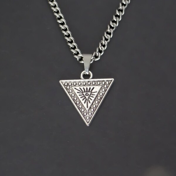 Collier CRW Illuminati avec chaîne de trottoir de 1,8 mm en argent - Colliers Triangle pour Femmes - Collier Motif pour Homme - Collier avec Pendentif