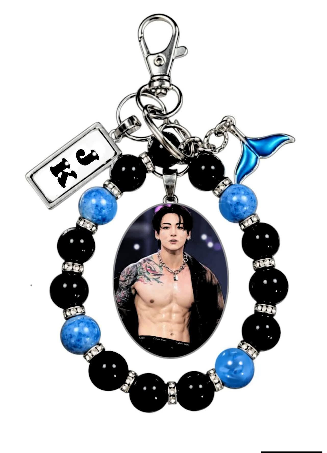 jungkook ジョングク　グク　釜山コン　キャンディーバッグキーホルダー Jungkook Bag Charm - Etsy