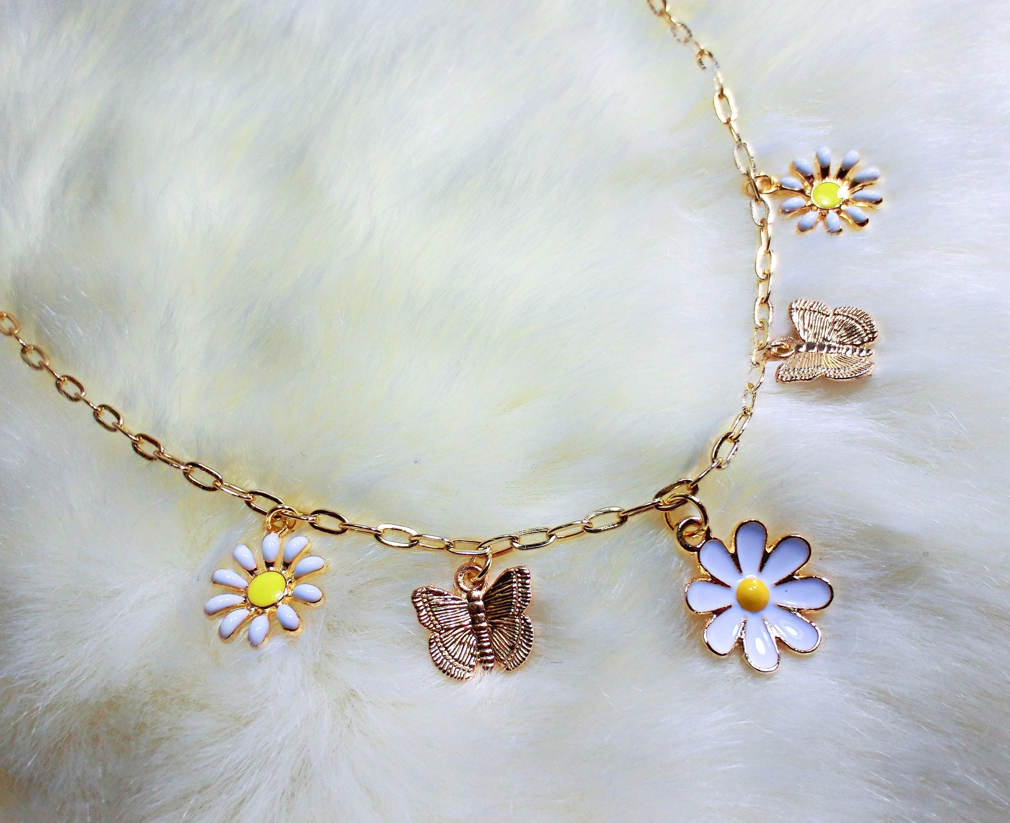 【VINTAGE HOLLYWOOD 】BTS JIMIN着用★Vintage Daisy Necklace VINTAGE HOLLYWOOD 】BTS JIMIN着用☆Vintage Daisy Necklace