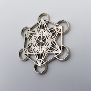 Encanto de metal del cubo de Metatrones para orgonita Geometría Sagrada Arcángel Metatrón Merkaba fundición de metal Geometría Sagrada Pieza de metal para orgonita