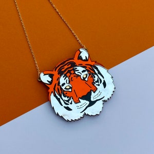 Collier tendance tigre