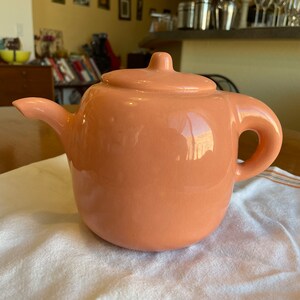 Jarrón Haeger Pottery color melocotón