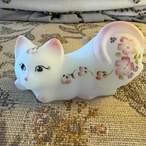 Vintage Fenton Pink Satin Floral Cat Hand Painted Signed NIB!