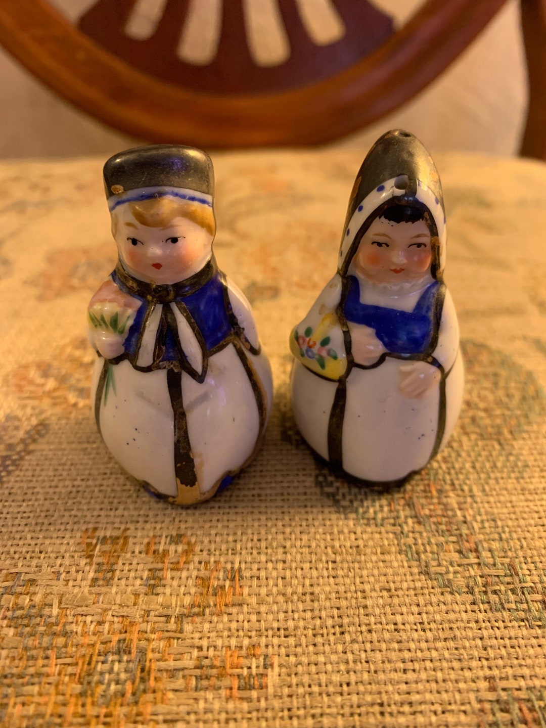 Vintage Dutch Boy and Girl Figurines Salt and Pepper Shakers Etsy