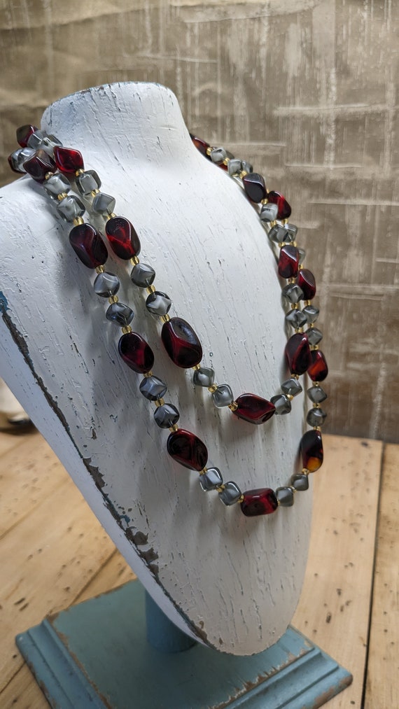 Mid Century Molded Red and Gray Glass Bead Neckla… - image 2