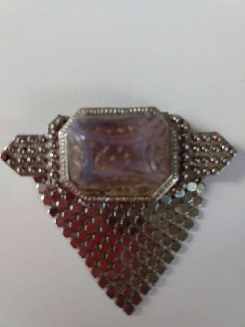 Art Deco Carved ResinShell Brooch