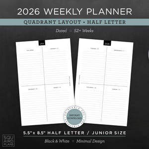 Puede incluir: Un planificador semanal 2026 en blanco y negro con diseño de cuadrante y tamaño media carta. El planificador está fechado para más de 52 semanas y mide 14 x 21,6 cm. El diseño es minimalista, con una combinación de colores blanco y negro.