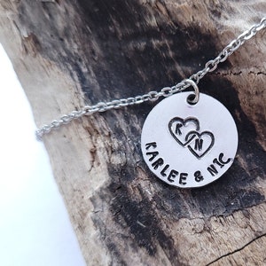 Baumliebhaber Initialen und Namen Halskette, schreiben Sie beliebige Namen, personalisierte Valentinstag Geschenk für Partner, 18 "Edelstahl Halskette