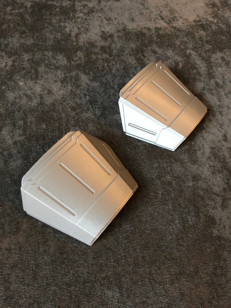 Made in USA Bo-Katan Hand Plates Pair Armor Piece