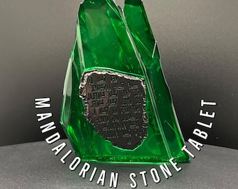 Mandalore Crystal with Stone Tablet, The Mandalorian, Season 3, Din Djarin, aurebesh mandalorian stone tablet inspired