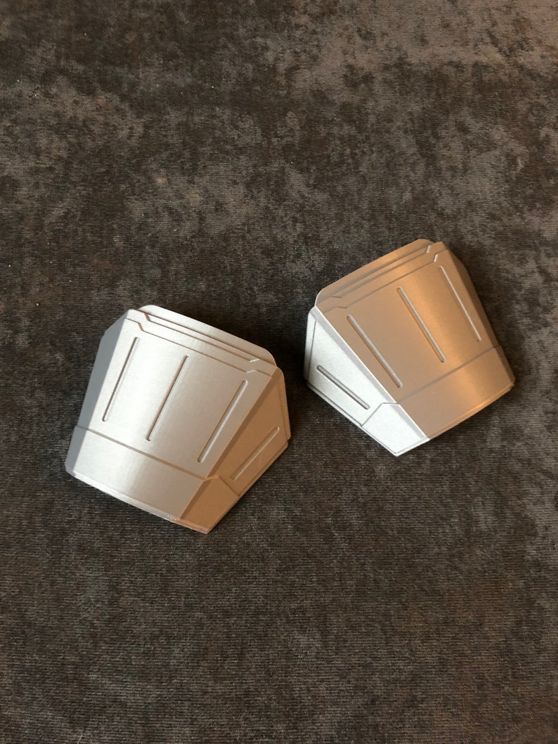Made in USA Bo-Katan Hand Plates Pair Armor Piece