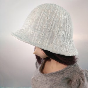 BJD Doll White Eyelet Reversible Tulip Hat, Sweet Doll Hat, Cloche Shape Hat, Cute BJD Doll Hat, BJD Accessories