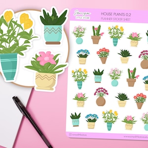 以下が含まれることがあります： カラフルな鉢植えの観葉植物が描かれた、24枚のプランナー用ステッカーシート。プランナーやジャーナルでの使用を目的としています。シートには「House Plants 0.2 Planner Sticker Sheet」と記載されています。