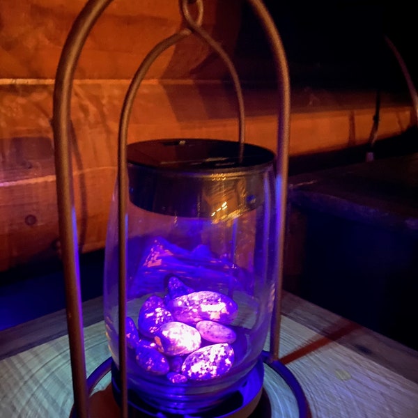 UV display lamp w/ metal hanging frame -Fluorescent Sodalite- LONGWAVE 395nm- last ones available