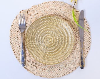Handmade Round Straw Placemat, Natural Color Circular Trivet, Moroccan Placemat with a Diameter of 30cm (11 inch)