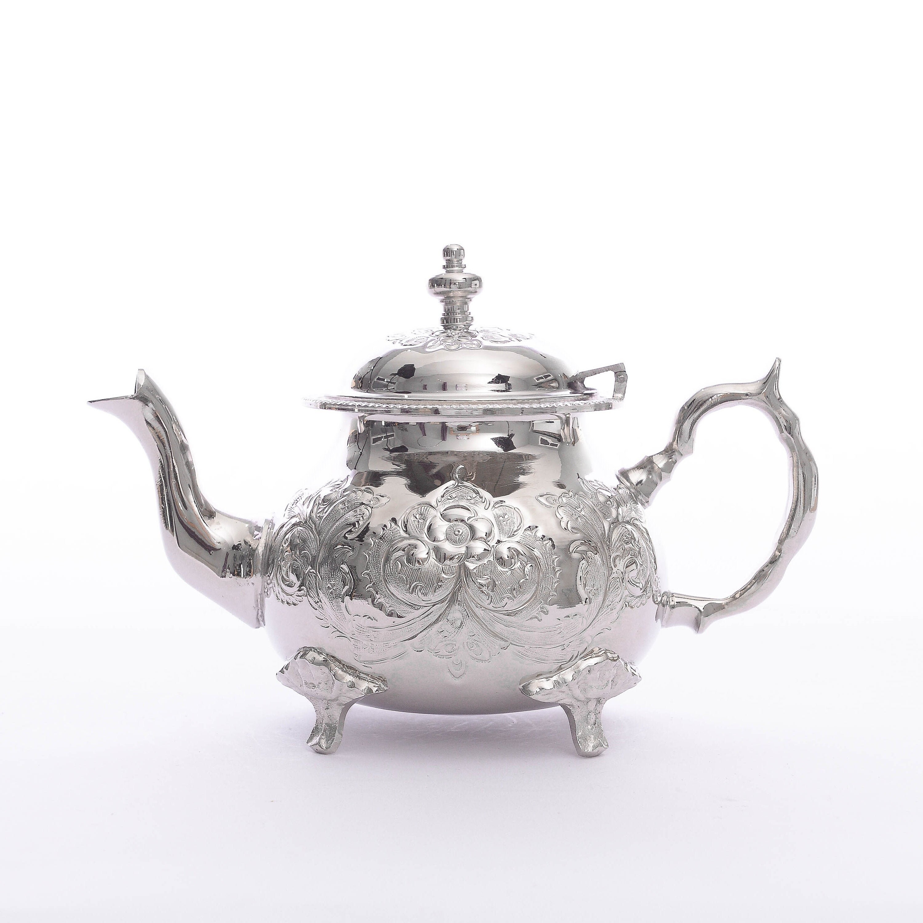 Moroccan brass teapot Handcrafted teapot 1250 ml Berber teapot Tea