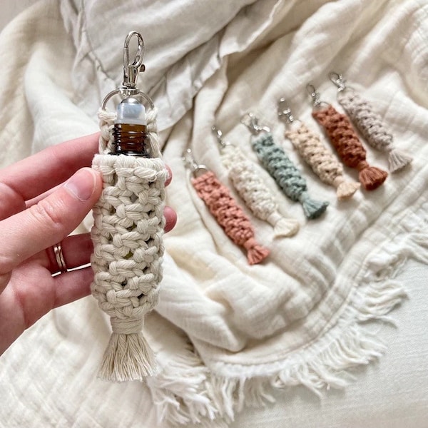 Lip Balm & Roller Holder | Essential Oil Roller Pouch | Perfume Roller Pouch | Macrame Keychain | Birthday Gift for Friend | Doterra | Saje