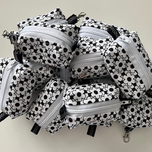 Black and White Mini Boxy Zip Pouch, Mini Boxy Zip Pouch, Zip Pouch, Boxy Pouch, Keychain Pouch