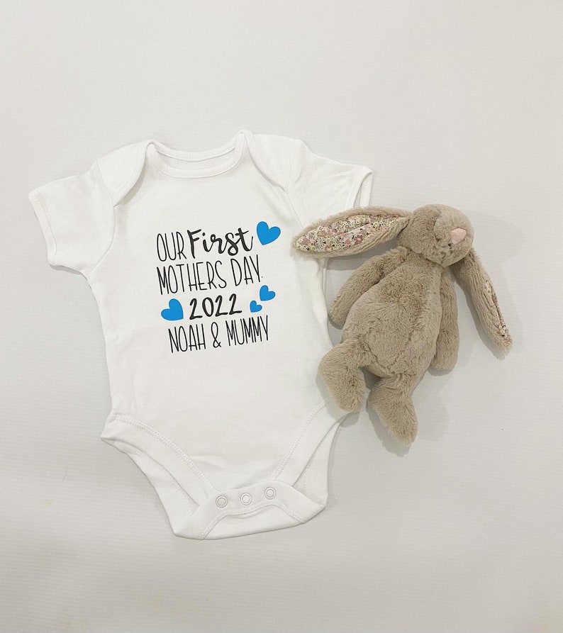 Personalised First Mothers Day Baby Vest / Mummy Babygrow Gift 
