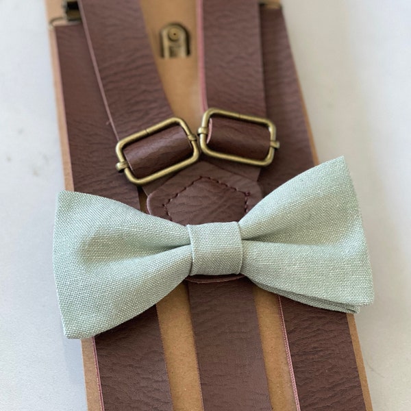 Sage Green Bow Tie & Leather Suspenders, Wedding Suspenders, Dusty Sage Bow Tie, Mens Bow Ties, Ring Bearer Outfit, Boys Bow Tie, ALL SIZES
