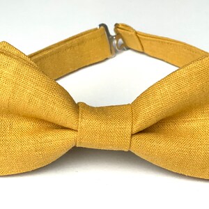 Mustard linen bow tie for men and kids, Dusty yellow bow tie? Groomsmen bow ties, wedding bow tie, boys linen bow tie, clip bow tie