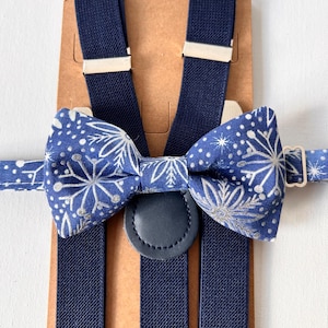 Dark blue and silver snowflakes bow tie, Christmas bow ties for men and kids , Holiday bow tie with , Christmas bow tie suspenders set kids