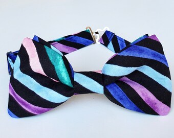 Black and purple lines bow tie, Oblique lines bow tie, Boys bow tie, Ring boy bow tie, Mens bow tie, Groomsmen bow ties, gift for him