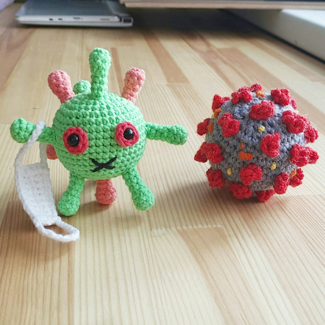 Plush virus molecule toy amigurumi / Crochet coronaviru gift / Etsy