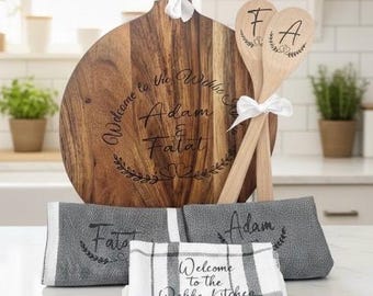 Christmas gift for her - Personalized Board, custom cheeseboard -Housewarming gift , Christmas Gift, settelment gift , couples gift ,