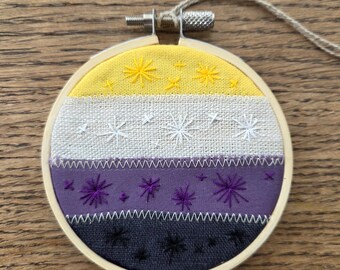 Non binary flag embroidered patchwork framed in a hoop