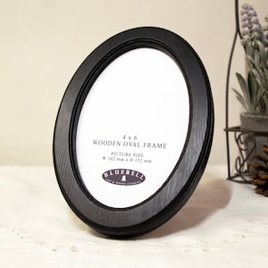 Black 6 x 4 inch Oval Shaped Handmade Wooden Photo Frame Antique Vintage Style Picture Frame