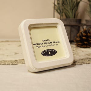 Weiß Quadrat Handmade Holz Foto, Kreuzstich Stickerei Rahmen Antike Vintage Stil Bilderrahmen Wohnkultur 2,5 "x 2,5", 4 "x 4" Zoll