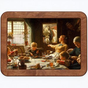 Puede incluir: Una pintura de una familia reunida alrededor de una mesa para una comida. Un caballo blanco mira desde afuera por la ventana. La familia está vestida con ropa de época y la mesa está puesta con una variedad de alimentos.