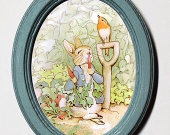 Stampa artistica di Peter Rabbit, con cornice ovale in legno - Decorazione per la cameretta dei bambini