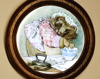 Mrs. Tiggy Winkle Art Print, Handgemachter Bilderrahmen von Beatrix Potter