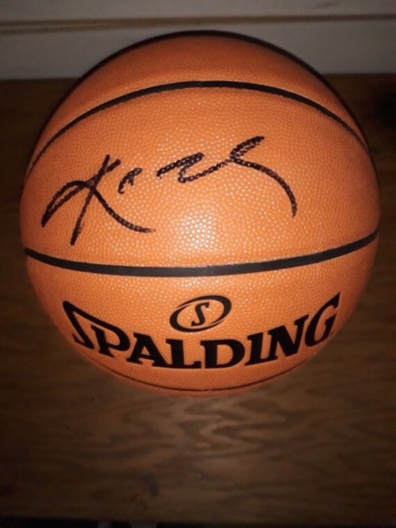kobe bryant autographed basketball