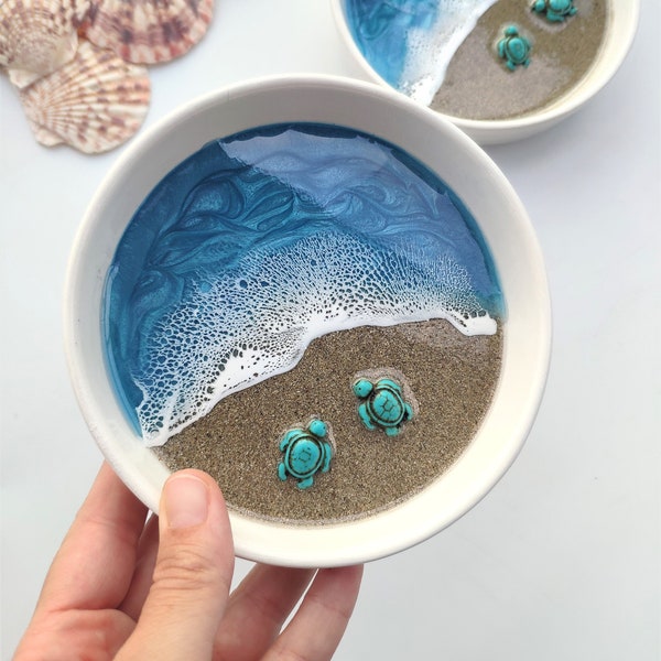 Cadeau pour bébé tortue de mer plat à bijoux sur le thème vague océanique - cadeau d'art de plage en résine époxy pour elle - souvenir d'Hawaï